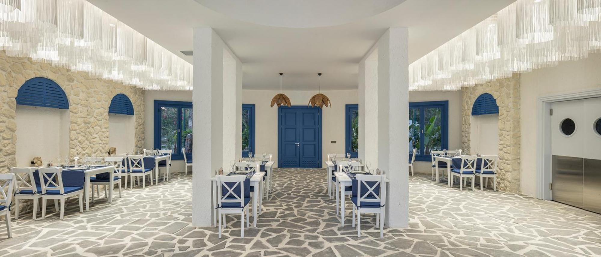 Berry Blue Hotels Side Buitenkant foto